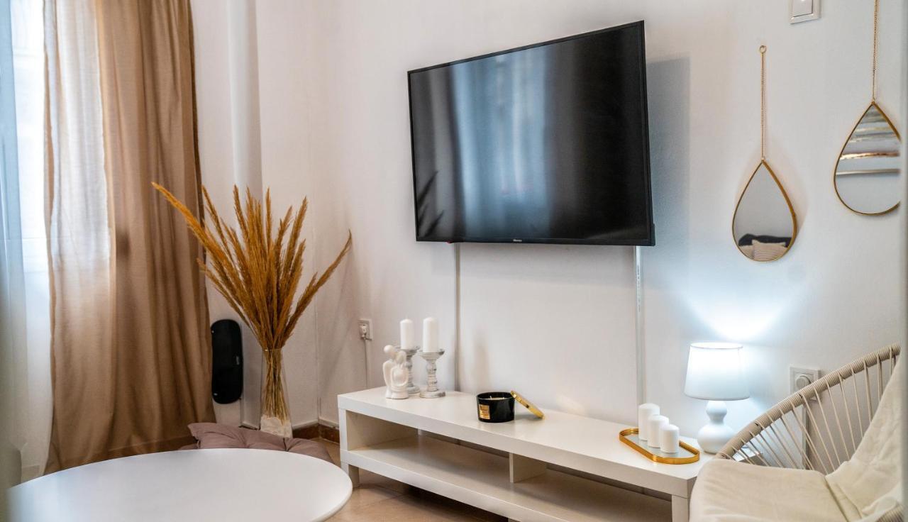 Lux Garden Apartment Near Acropolis In The Heart Of Athens Atenas Exterior foto