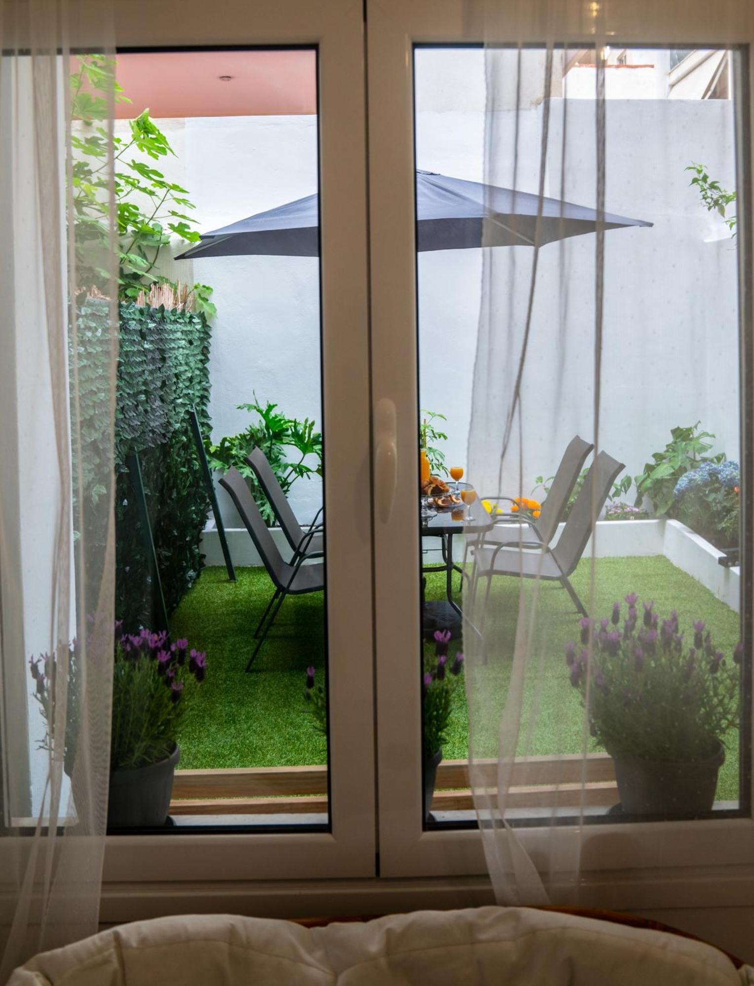 Lux Garden Apartment Near Acropolis In The Heart Of Athens Atenas Exterior foto