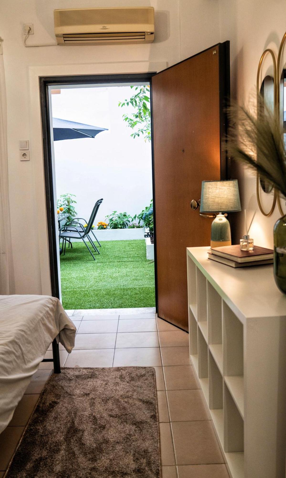 Lux Garden Apartment Near Acropolis In The Heart Of Athens Atenas Exterior foto